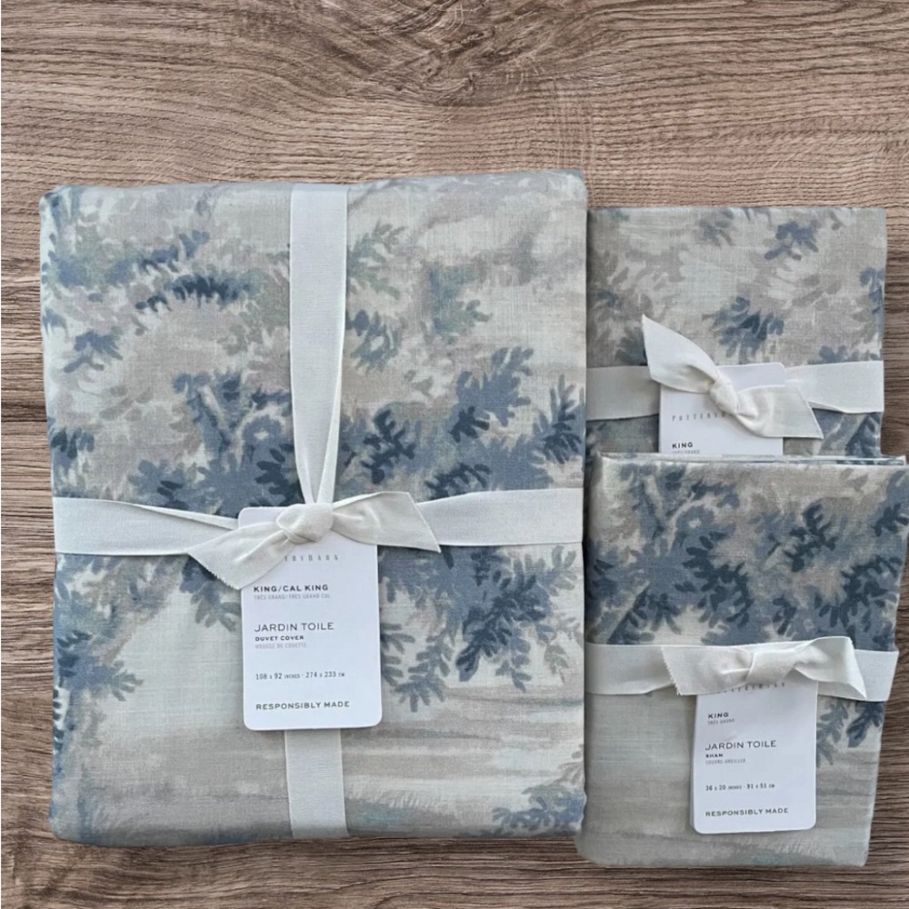 NEW Pottery Barn Jardin Toile Duvet King/California King & Two Euro  Shams